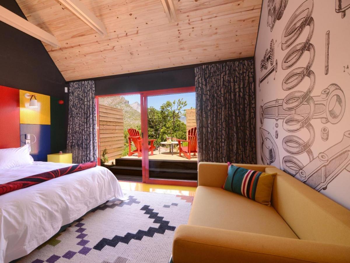 Pitstop Lodge กอร์ดอนส์เบย์ ภายนอก รูปภาพ