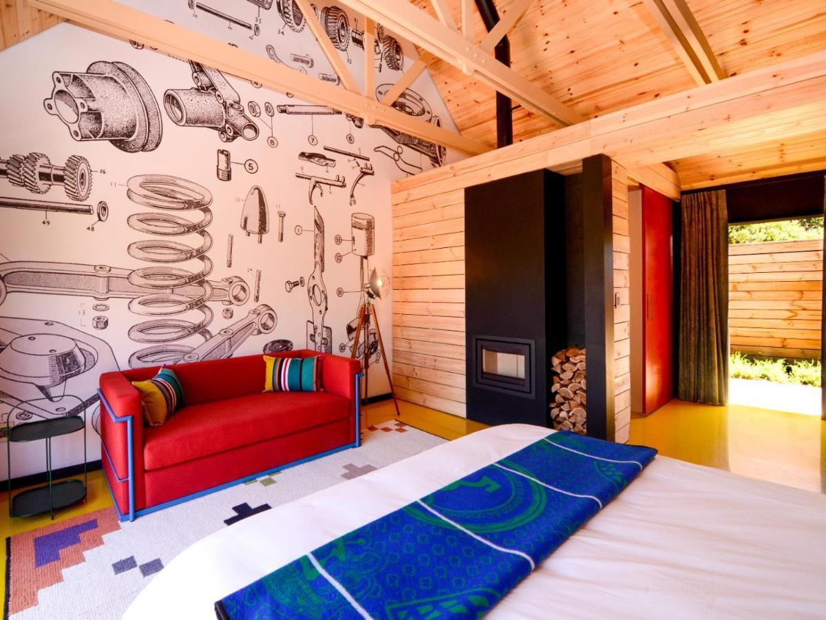 Pitstop Lodge กอร์ดอนส์เบย์ ภายนอก รูปภาพ